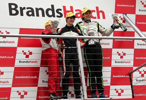 Jos Kiekens wint Formula Ford Euro Cup en gaat aan de leiding in Euro Cup